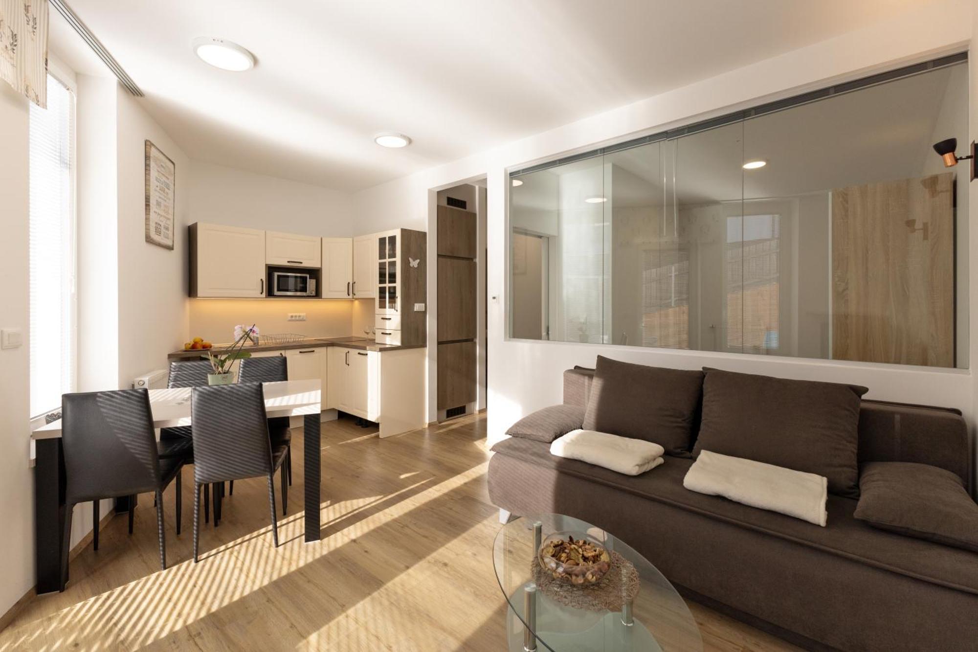 Apartmaji "La Vie Est Belle" Краньска Гора Экстерьер фото