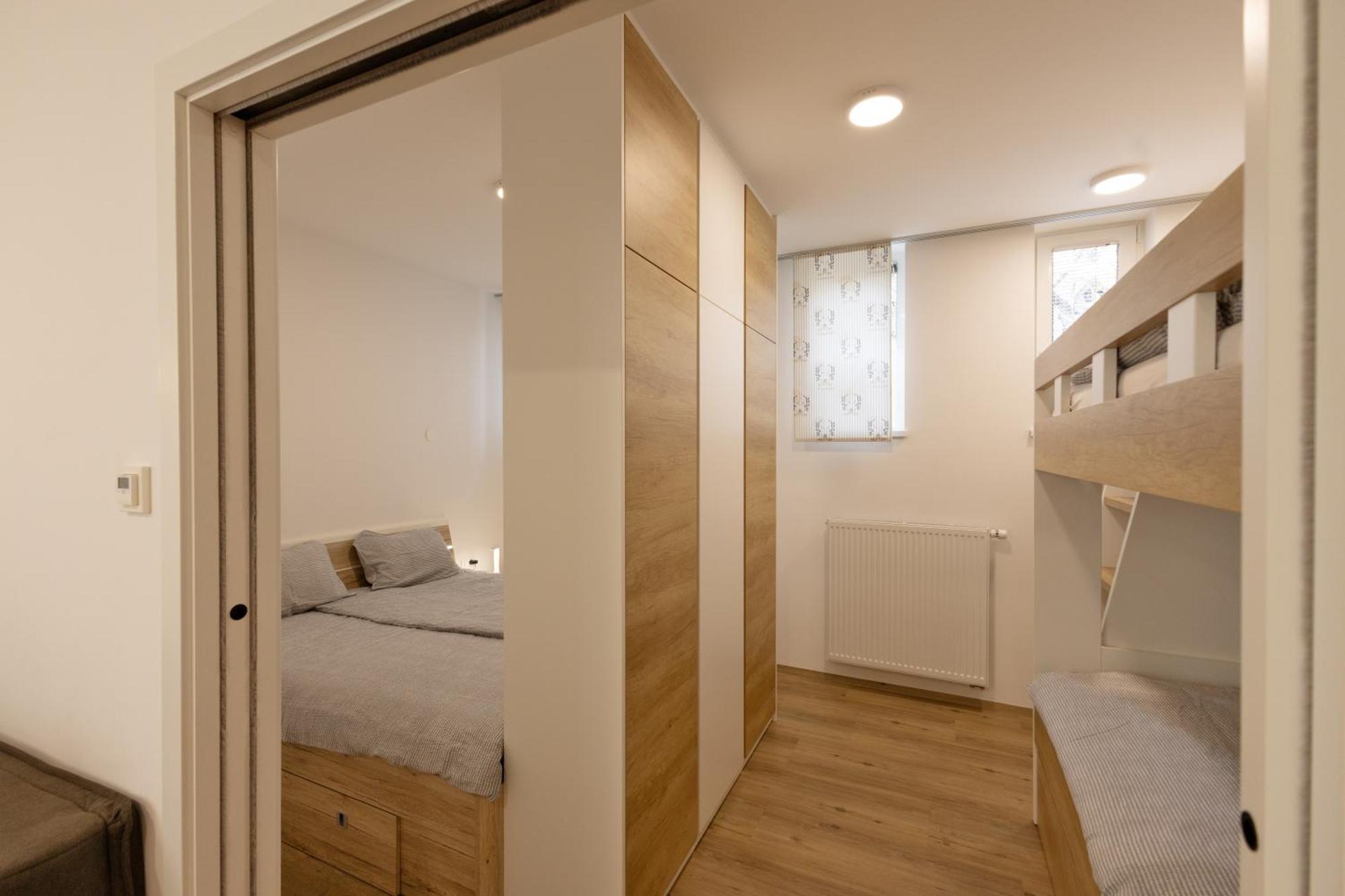 Apartmaji "La Vie Est Belle" Краньска Гора Экстерьер фото